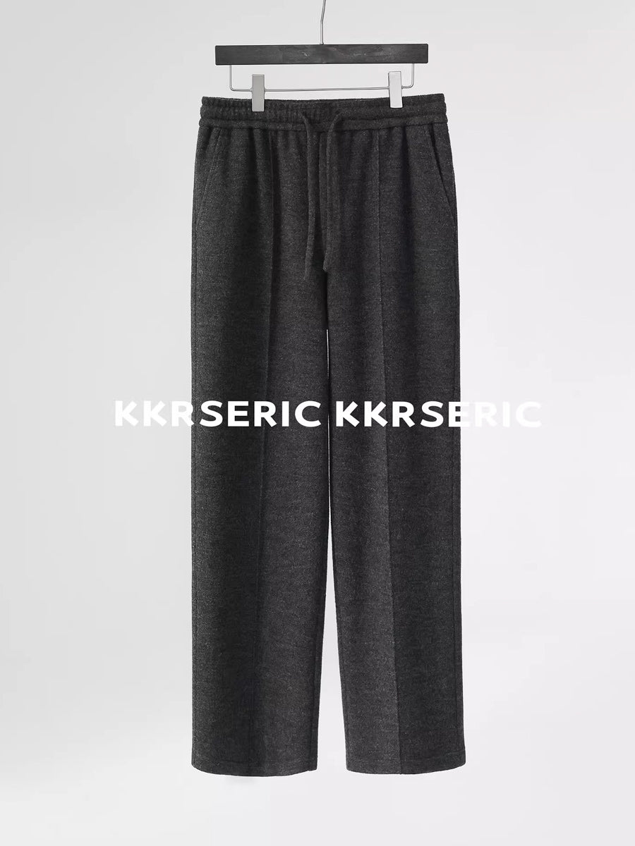 Effortless Minimalist Pants in Wool