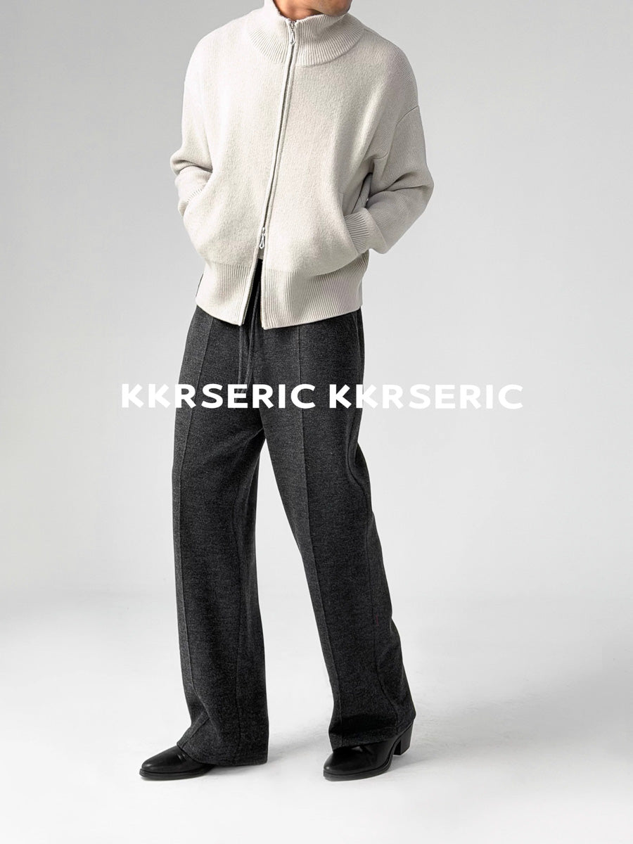 Effortless Minimalist Pants in Wool
