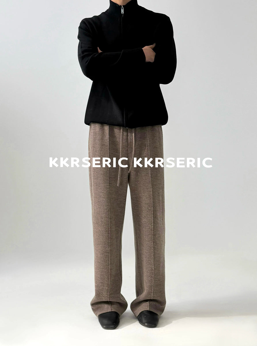 Effortless Minimalist Pants in Wool